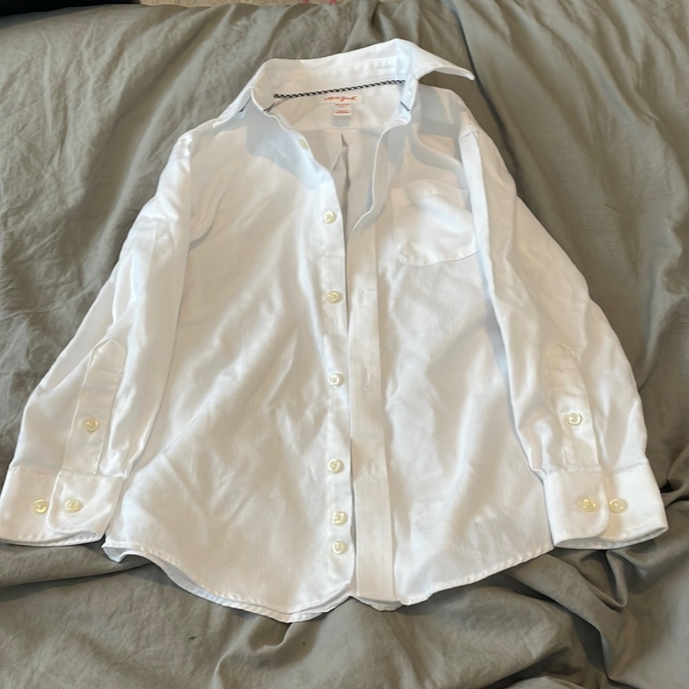 Cat & Jack White Button Down Long Sleeve Boys Shirt​​​​​​​​​​